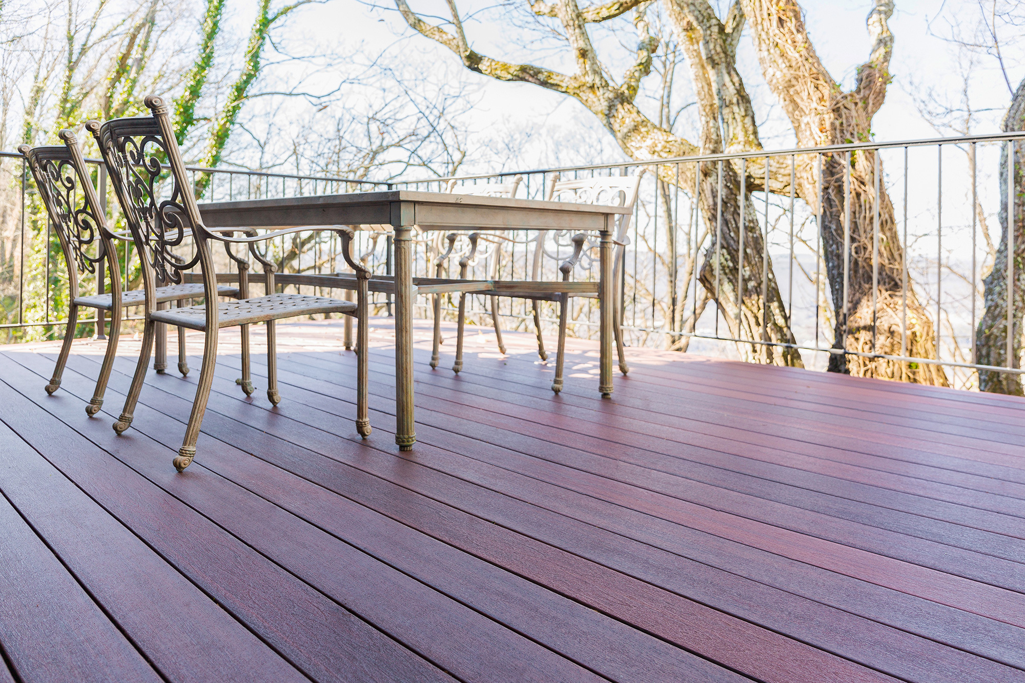 deck spring cleaning