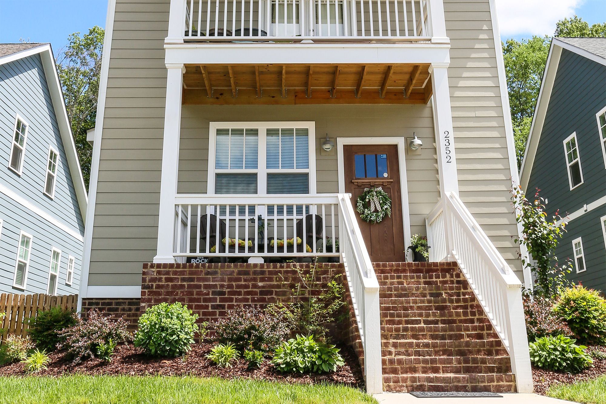 house with front stairs