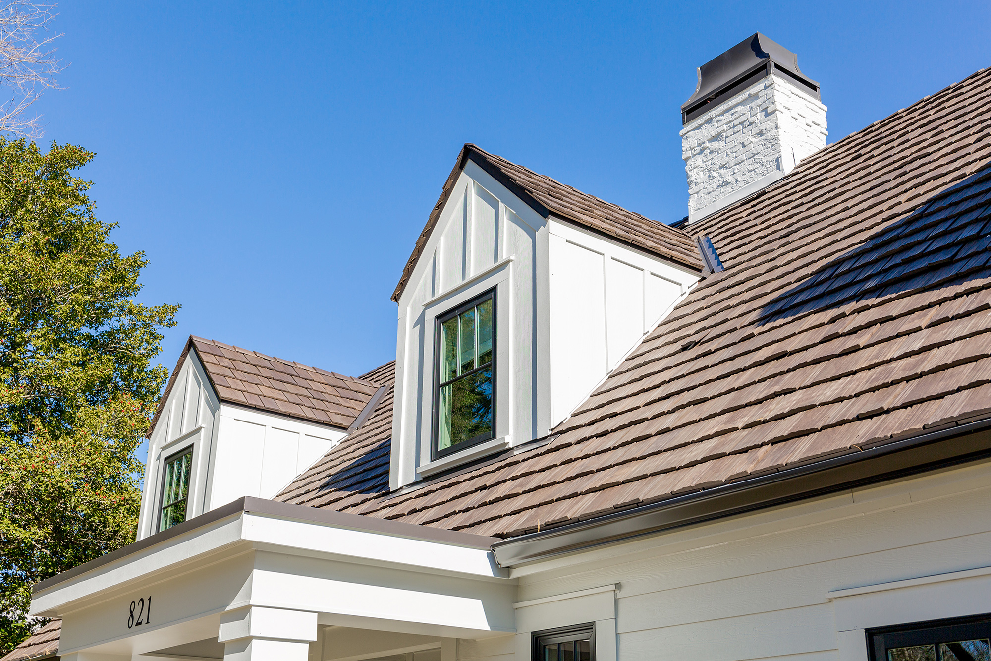 modern house roofing