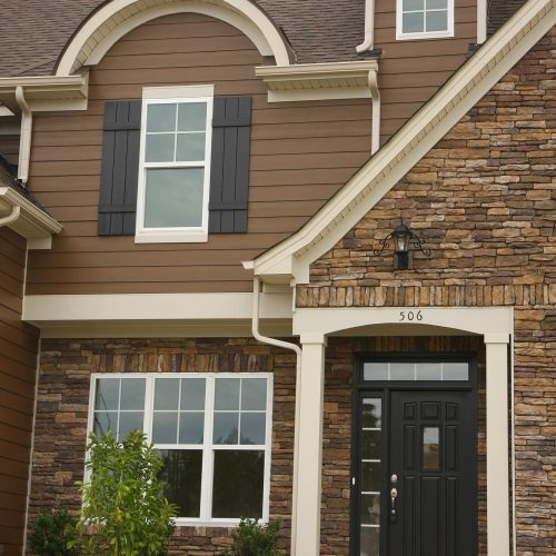 Chestnut Brown Hardie Siding house